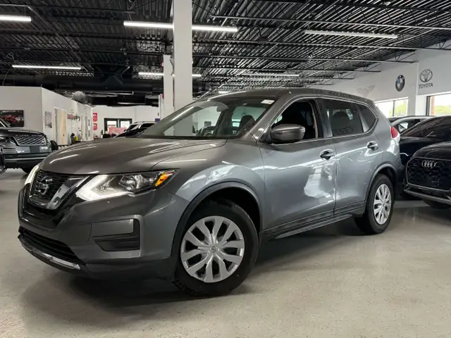 2017 Nissan Rogue S l FWD l Reverse Camera l Heated Seats l Eco