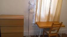 Cozy furnished room downtown available November 1 - female only - Photo 4