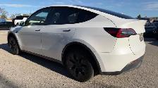 2025 Tesla Model Y Long Range Long Range AWD Ltd Avail - Photo 4
