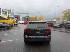 2018 Volvo XC60 MOMENTUM AWD LEATHER PAN/ROOF B/SPOT REAR CAMERA - Photo 6