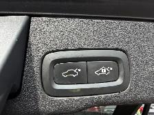 2018 Volvo XC60 MOMENTUM AWD LEATHER PAN/ROOF B/SPOT REAR CAMERA - Photo 21