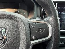 2018 Volvo XC60 MOMENTUM AWD LEATHER PAN/ROOF B/SPOT REAR CAMERA - Photo 31