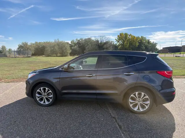 2015 Hyundai Santa Fe  $9500 obo
