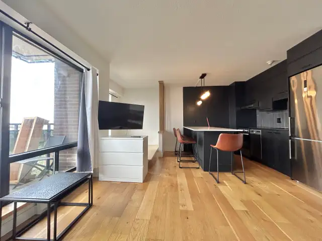 Loft studio entièrement meublé à louer Saint-Jean-Baptiste juin