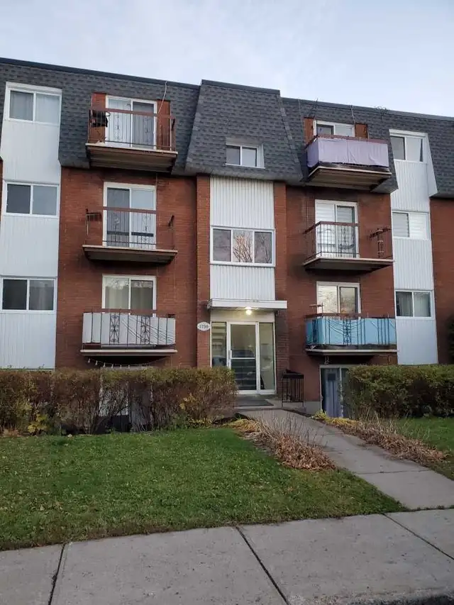 4 1/2 à louer à Longueuil