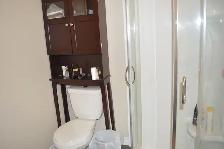 Beautiful 3 bedroom 3 baths - detached house for rent - Photo 6
