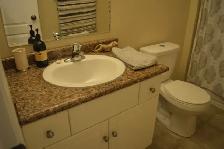 Beautiful 3 bedroom 3 baths - detached house for rent - Photo 7