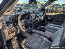 2027 Ford F-350 Super Duty Platinum - Photo 14