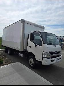 moving storage and delivery movers - Photo 2
