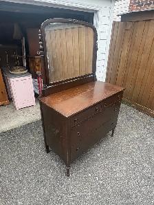 Free delivery antique Vintage Wooden Dresser with Mirror - Photo 4