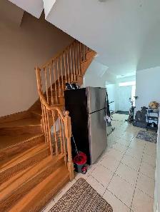 Room for Rent (YorkU Village) - Photo 7