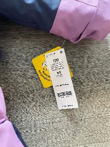 OshKosh Children’s Snowsuit (Brand New - 12M) - Photo 3