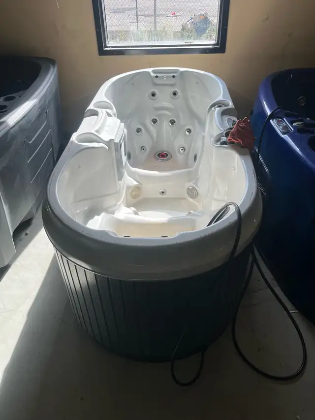Hot Tubs Sale! All tubs must go!