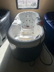 Hot Tubs Sale! All tubs must go!