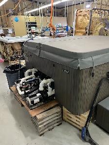 Hot Tubs Sale! All tubs must go! - Photo 9