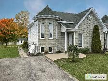 $439,000 - Semi-detached for sale in St-Michel