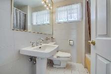 3 Bed House Main Floor for Rent, Nov 1, Victoria Park & 401 - Photo 7