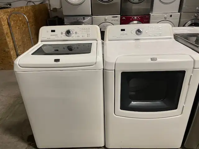 Laveuse sécheuse top load blanches grande capacité Maytag