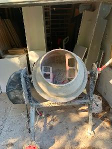 Cement mixer for sale - Photo 3