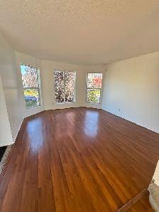 3 bedrooms and 2.5 washrooms single family house for RENT - Photo 2