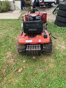 snow blower /tractor - Photo 4