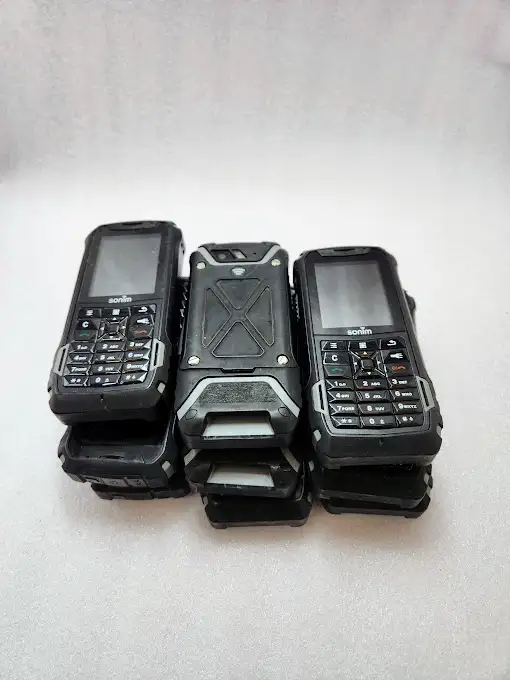 Sonim XP5 700 Unlocked W/Cable 3 Months Warranty