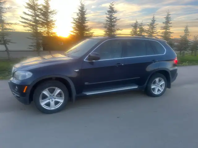 BMW X-5 SUV