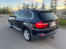 BMW X-5 SUV - Photo 2