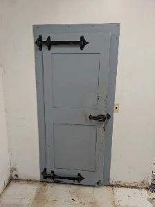 Walk-in Cooler Door