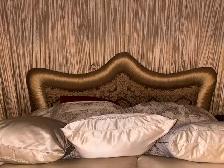 ELEGANT UPHOLSTERED KING-SIZE HEADBOARD AND FRAME SET - Photo 2