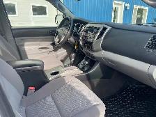 2012 Toyota Tacoma SR5 Double Cab 4X4 - Photo 8
