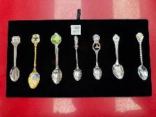 Lot de 7 cuillères de collection