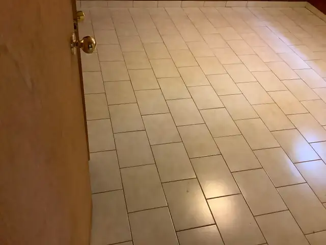 1 Bedroom basement Apartment North York utilities, parking Inclu