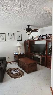 3 Beds 2 Baths Apartment for rent - Photo 3