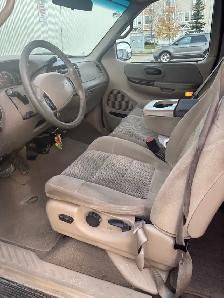 2002 Ford F-150 XLT 4X4 - Photo 5