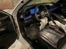 READ THE AD.2024 HYUNDAI ELANTRA HYBRID LUXURY HEV 4DR$28,900.00 - Photo 3