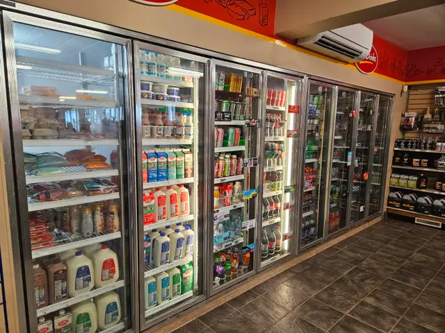 16 ft 8 door Walk in Cooler for sale