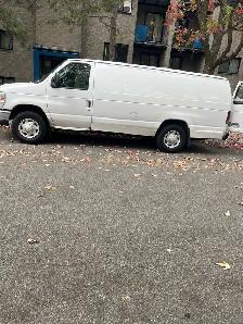 2009 FORD E250 FORGONNETTE avec PLATE-FORME ÉLÉVATRICE Électriqu - Photo 7