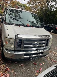 2009 FORD E250 FORGONNETTE avec PLATE-FORME ÉLÉVATRICE Électriqu - Photo 8