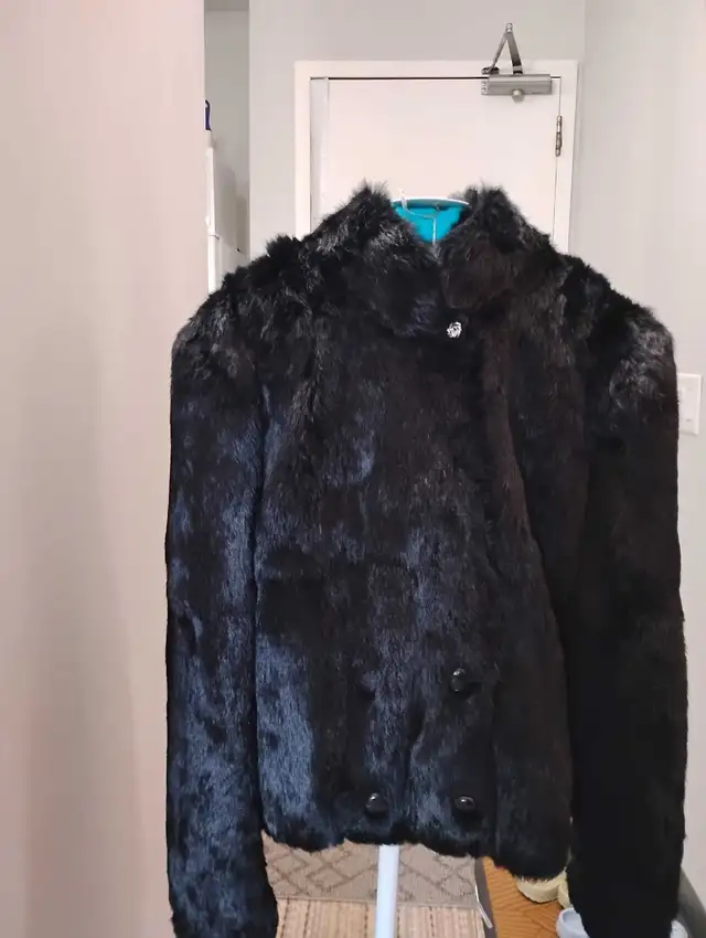Short/Cropped 'Vintage 100% Black Rabbit Fur' Jacket