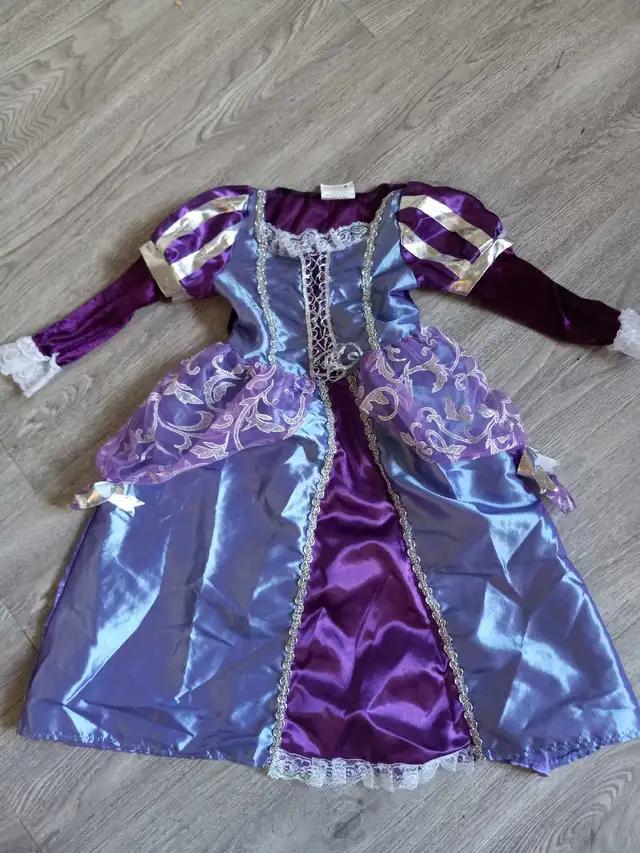 medieval costume 5-6 old