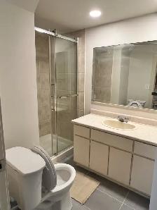Room for Female students NW Crowfoot Village - Photo 3