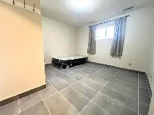 Room for Female students NW Crowfoot Village - Photo 6