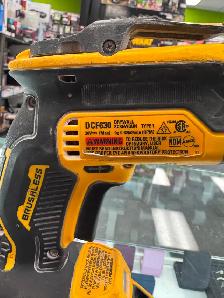 DEWALT 20V MAX XR Brushless Drywall Screwgun - Photo 2