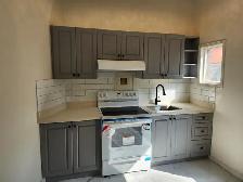 ($1250 fully renovated 1bedroomt on 1st floor apt.) - Photo 2