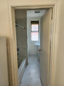 ($1250 fully renovated 1bedroomt on 1st floor apt.) - Photo 7