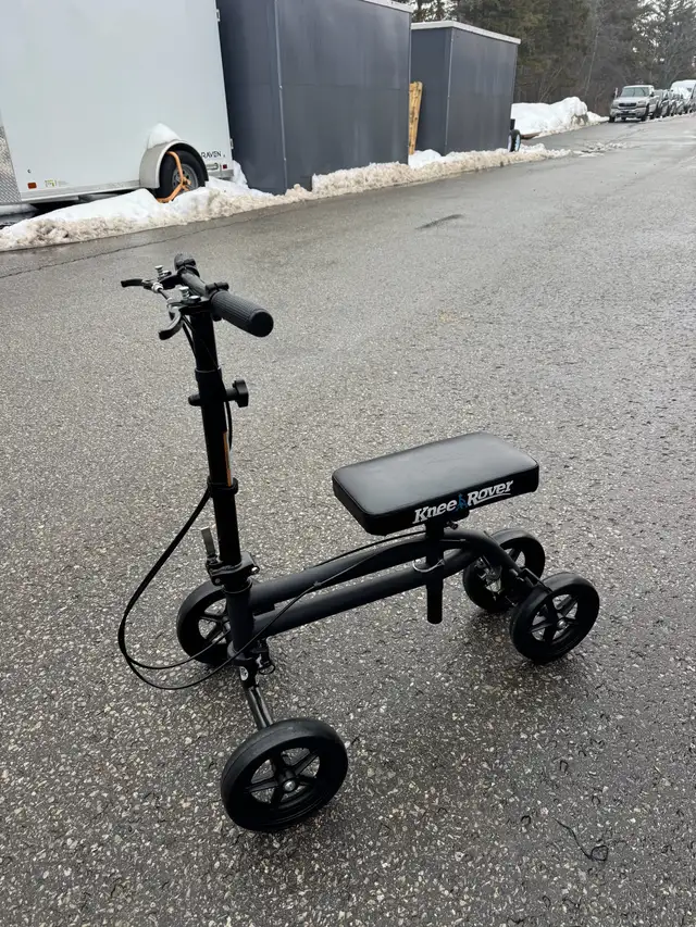KNEE ROVER WALKER DELIVERY INCLUDED