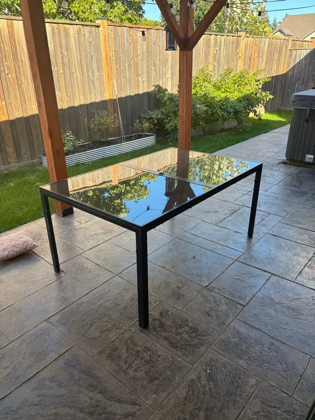 patio dining table