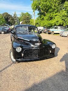 1942 Chevrolet Special Deluxe 2-door coupe - Photo 4