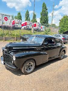 1942 Chevrolet Special Deluxe 2-door coupe - Photo 5